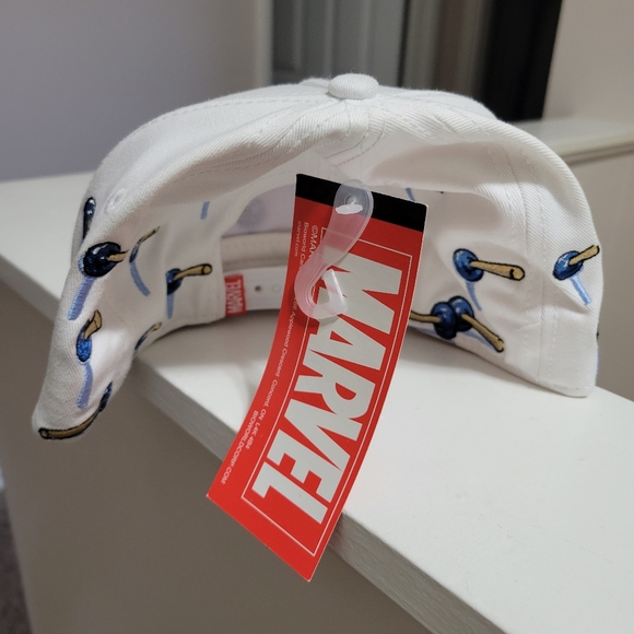 Marvel Snapback Cap - Picture 3 of 3